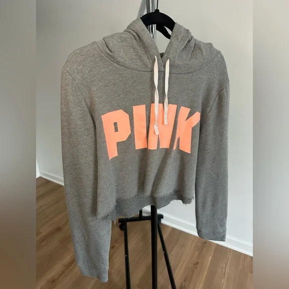 Victorias Secret PINK Gray Hoodie and Shorts Set - Picture 9 of 9